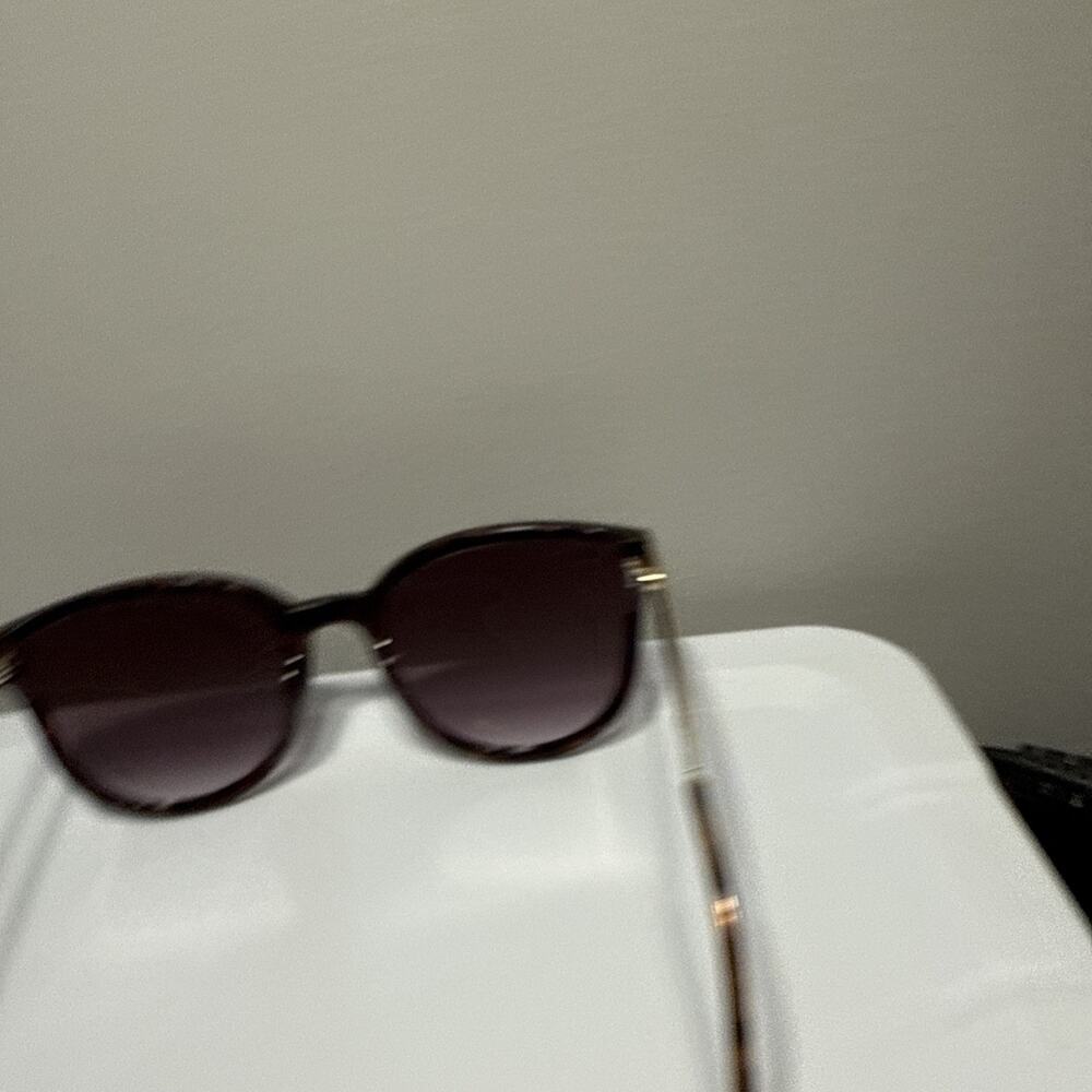 Quay Brown Solid Gradient Classic Date Night Cat … - image 3